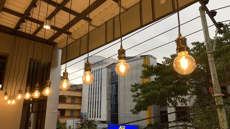 Outdoor Lamp Installation in Kansas City, KS